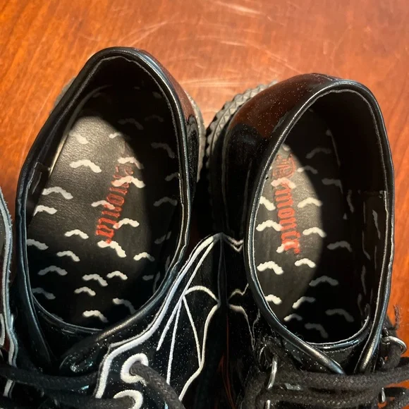 Black Shoes with Bat Wings - Picture 3 of 4